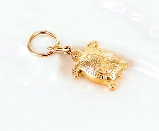 14 Karat Yellow Gold Turtle Charm/Pendant 1.21 grams