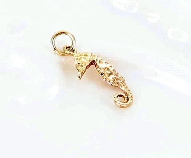 14 Karat Yellow Gold Sea Horse Charm/Pendant 0.99 grams